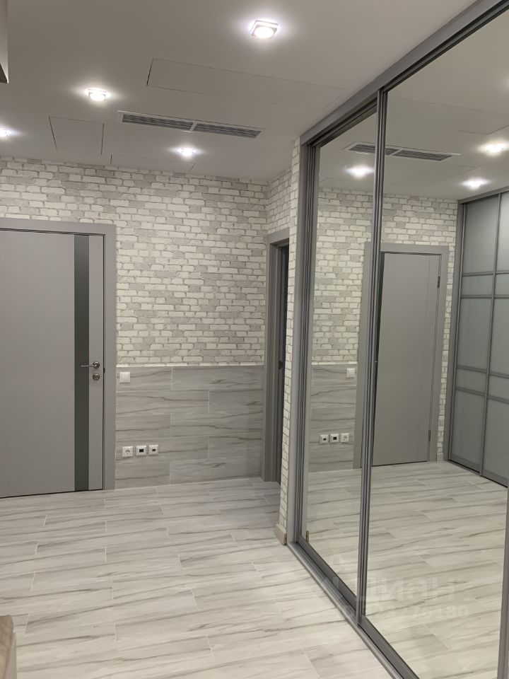 Аренда 3-комн квартиры на вторичном рынке Ленинградский проспект, 36с38