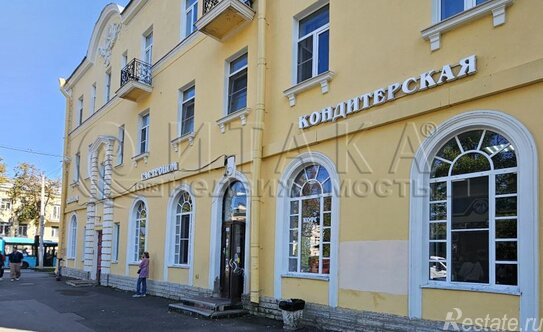 Продажа 3-комн квартиры на вторичном рынке Петергоф г, Санкт-Петербургский пр-кт,  д. 30