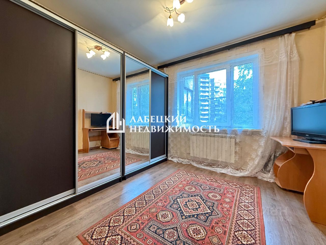 Продажа 3-комн квартиры на вторичном рынке улица Доблести, 18к1Б