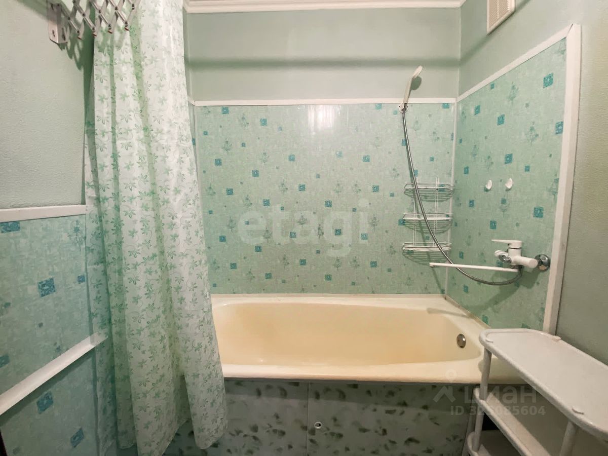 Продажа 1-комн квартиры на вторичном рынке Кириши, Молодежный бульвар, 3