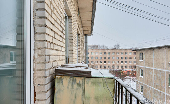 Продажа 3-комн квартиры на вторичном рынке Замшина улица,  д. 19