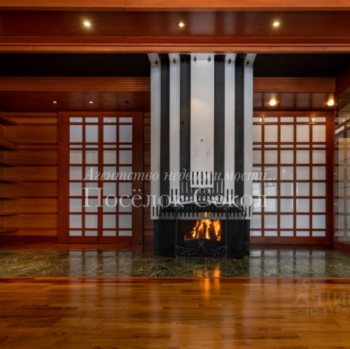 Коттедж/дом улица Поленова,  д. 14