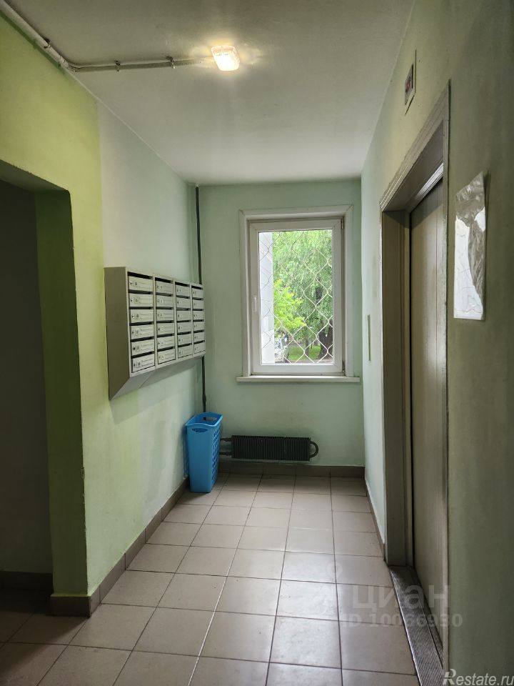 Продажа 1-комн квартиры на вторичном рынке Череповецкая улица,  д. 9/17