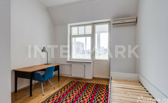 Продажа 4-комн квартиры на вторичном рынке Голиковский пер,  д. 5