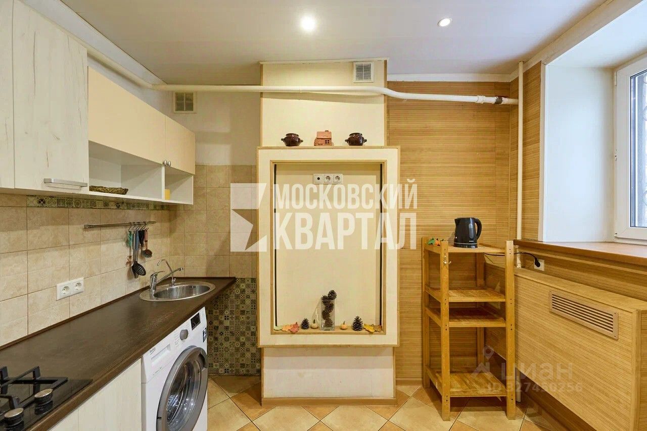 Продажа 2-комн квартиры на вторичном рынке Мосфильмовская улица,  д. 41