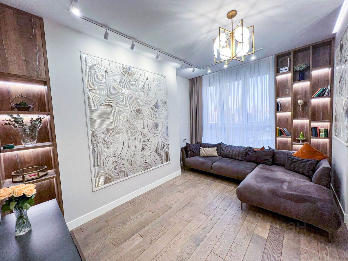 Продажа 4-комн квартиры на вторичном рынке Мосфильмовская улица, 98к1