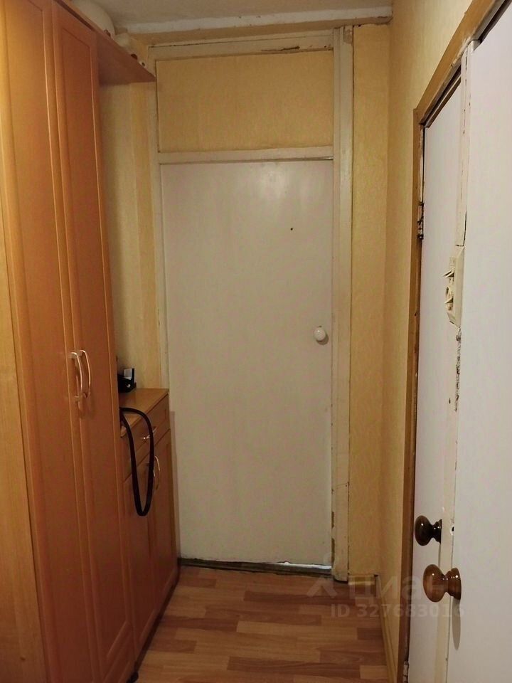Продажа 1-комн квартиры на вторичном рынке Серпухов, Октябрьская улица, 15Б