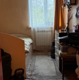 Продажа 3-комн квартиры на вторичном рынке Серпухов, улица Ворошилова,  д. 111