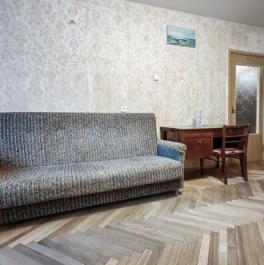 Продажа 1-комн квартиры на вторичном рынке Новаторов б-р,  д. 69