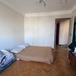 Продажа 2-комн квартиры на вторичном рынке улица Маршала Тухачевского,  д. 37