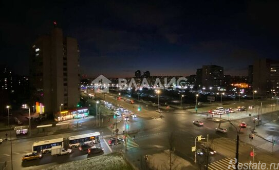 Продажа 1-комн квартиры на вторичном рынке улица Десантников,  д. 22