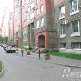 Продажа 3-комн квартиры на вторичном рынке Курчатова ул ,  д. 6,  к. 4