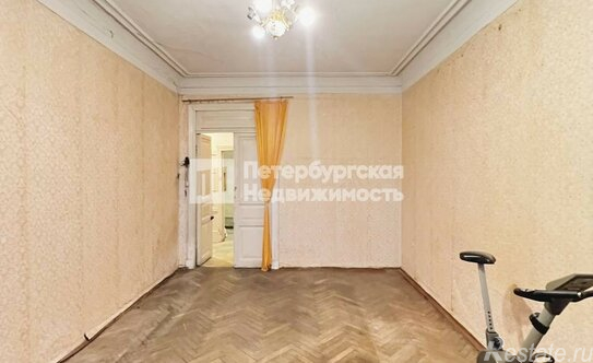 Продажа 4-комн квартиры на вторичном рынке Лесной пр-кт,  д. 13/8