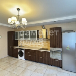 Продажа 3-комн квартиры на вторичном рынке улица Главмосстроя,  д. 6