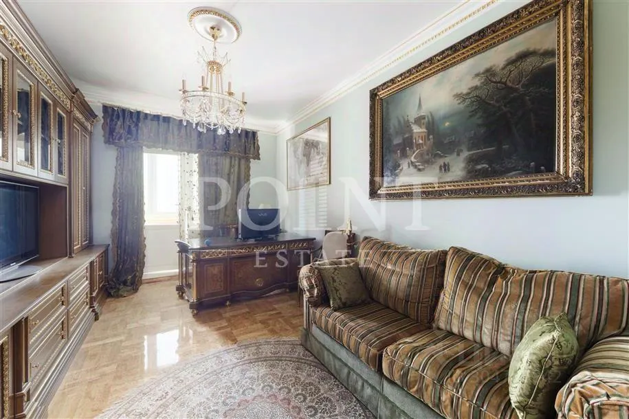 Продажа 4-комн квартиры на вторичном рынке 3-я Красногвардейская улица, 3