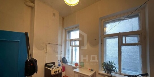 4-комн квартира 14-я линия,  д. 47