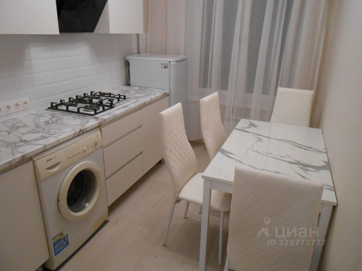 Аренда 2-комн квартиры на вторичном рынке Нахимовский проспект, 39К2