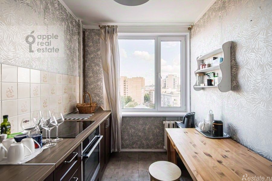 Продажа 2-комн квартиры на вторичном рынке Садовая-Триумфальная ул,  д. 12/14 с1