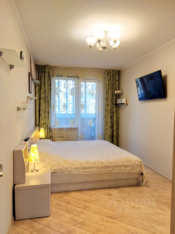 Продажа 3-комн квартиры на вторичном рынке Октябрьская улица, 91К1