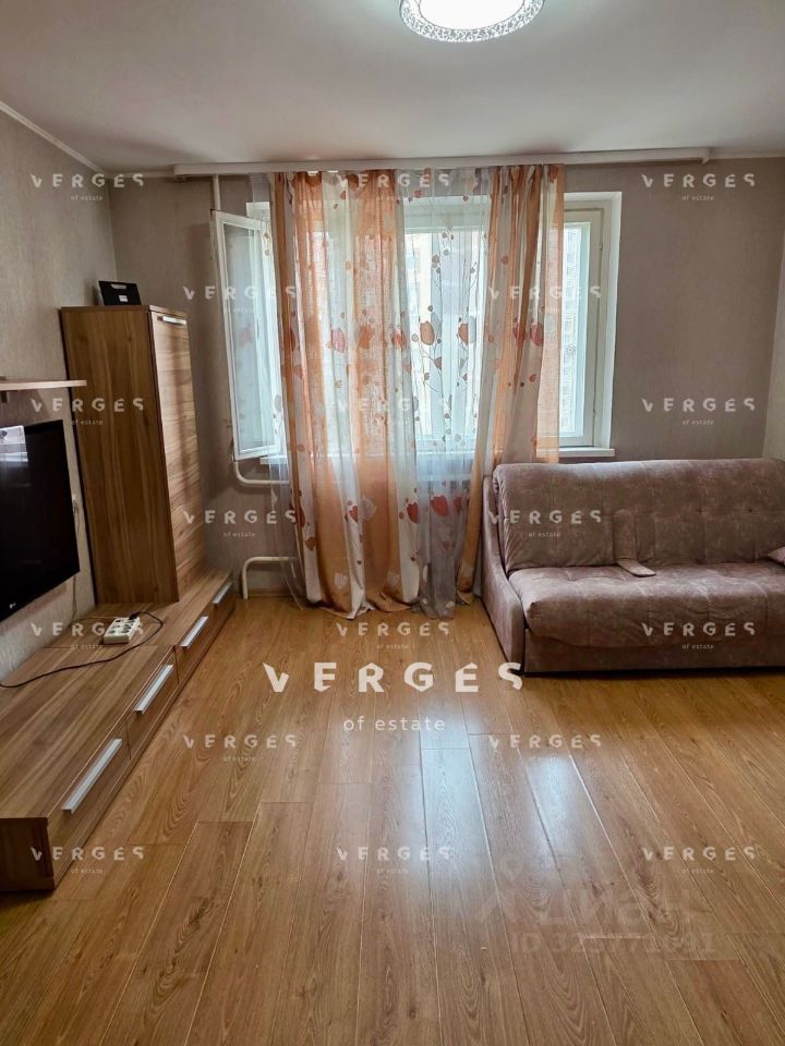 Продажа 2-комн квартиры на вторичном рынке Очаковская Б. ул,  д. 28