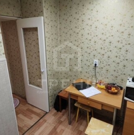 Продажа 1-комн квартиры на вторичном рынке улица Композиторов,  д. 20 к1