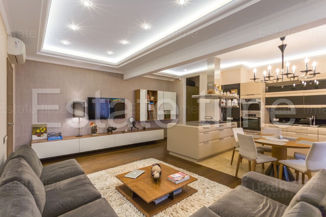 Продажа 3-комн квартиры на вторичном рынке Ломоносовский проспект, 14