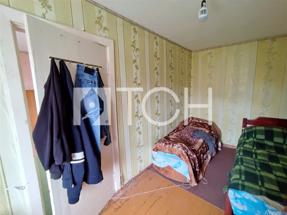 Продажа 2-комн квартиры на вторичном рынке рабочий посёлок Свердловский, Набережная ул, 4А