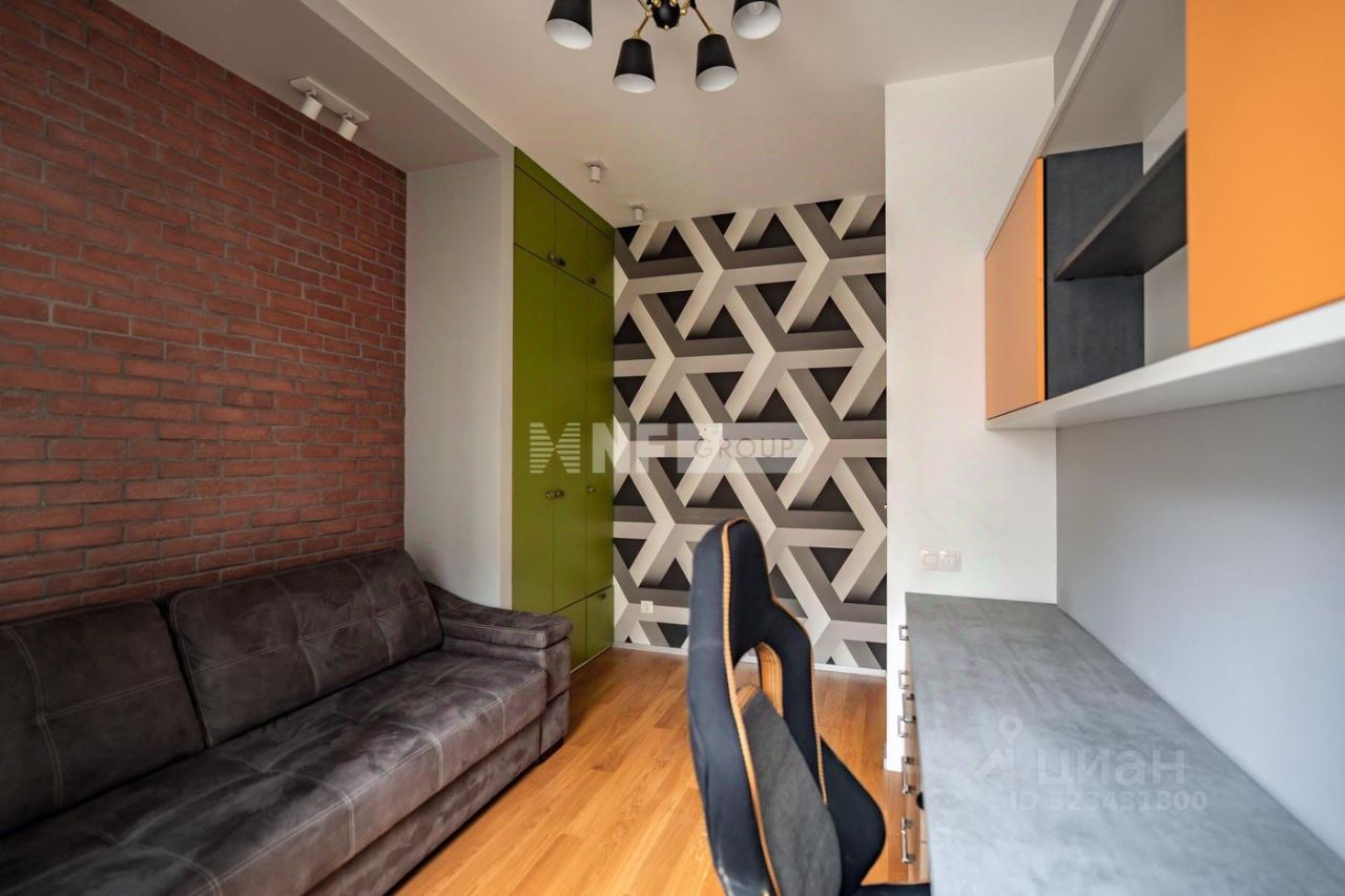 Аренда 3-комн квартиры на вторичном рынке Вязовая улица, 8