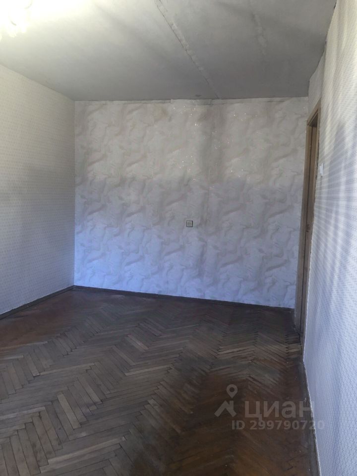 Продажа 2-комн квартиры на вторичном рынке Петергоф, Гостилицкое шоссе, 15к1