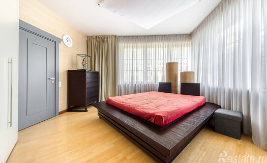 Продажа 3-комн квартиры на вторичном рынке Смоленский 1-й пер,  д. 17