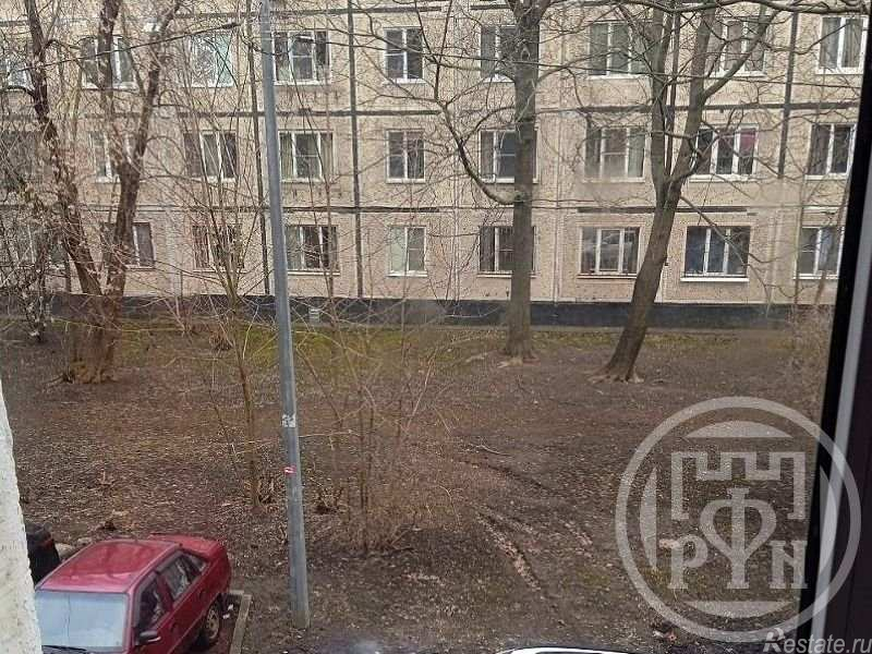 Продажа 2-комн квартиры на вторичном рынке Октябрьская наб.,  д. 80,  к. 1