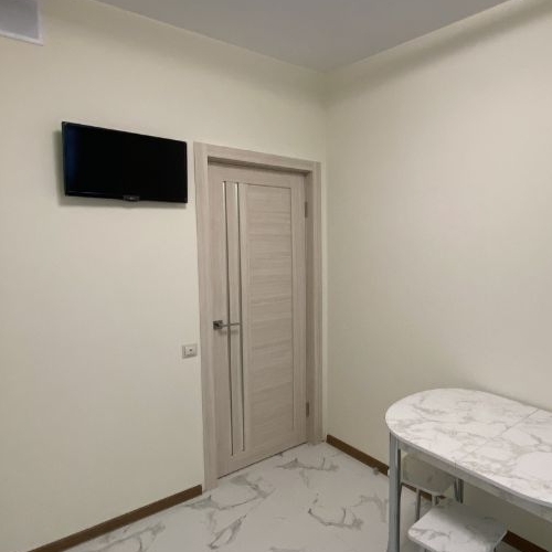 1-комн квартира с. Домодедово, улица Современников, 10