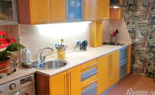 Продажа 2-комн квартиры на вторичном рынке Дубровская 1-я ул,  д. 2А