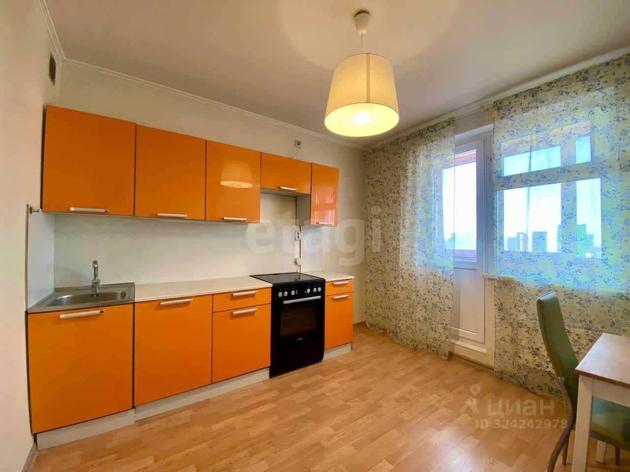 Продажа 2-комн квартиры на вторичном рынке улица Александры Монаховой, 95к1