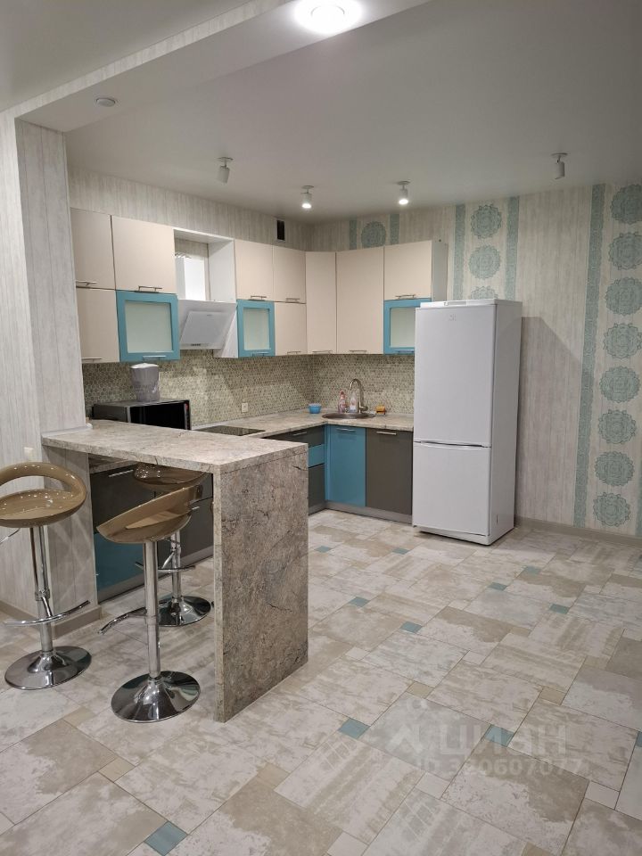 Продажа 2-комн квартиры на вторичном рынке бульвар Веласкеса, 3к3