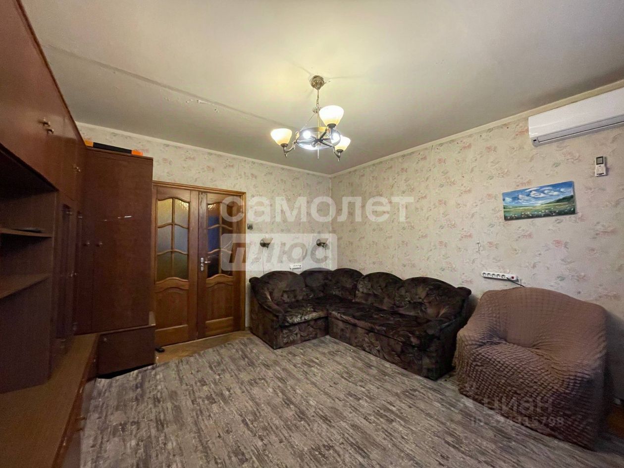 Продажа 2-комн квартиры на вторичном рынке Клинская улица, 4К1