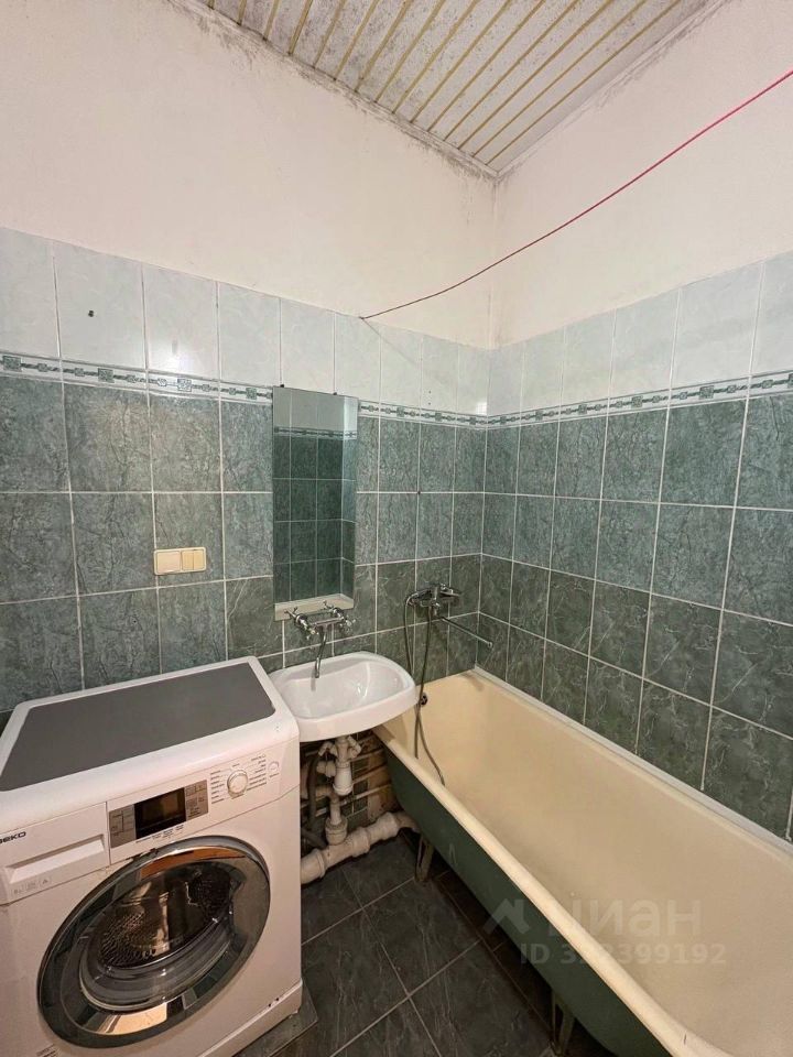 Продажа 3-комн квартиры на вторичном рынке 7-я Васильевского острова линия, 60