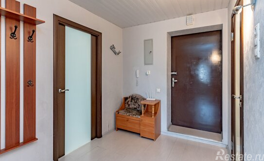 Продажа 1-комн квартиры на вторичном рынке Комендантский пр-кт,  д. 27,  к. 1