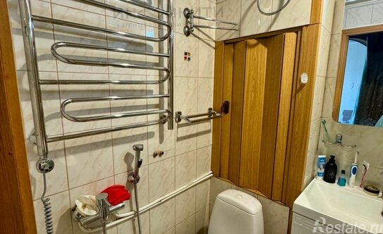 Продажа 2-комн квартиры на вторичном рынке ул Космонавтов,  д. 8,  к. 2