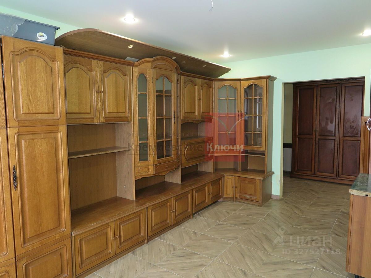 Продажа 3-комн квартиры на вторичном рынке улица Маршала Полубоярова, 4к2