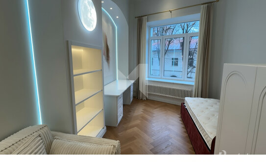 Продажа 3-комн квартиры на вторичном рынке Мерзляковский переулок,  д. 13