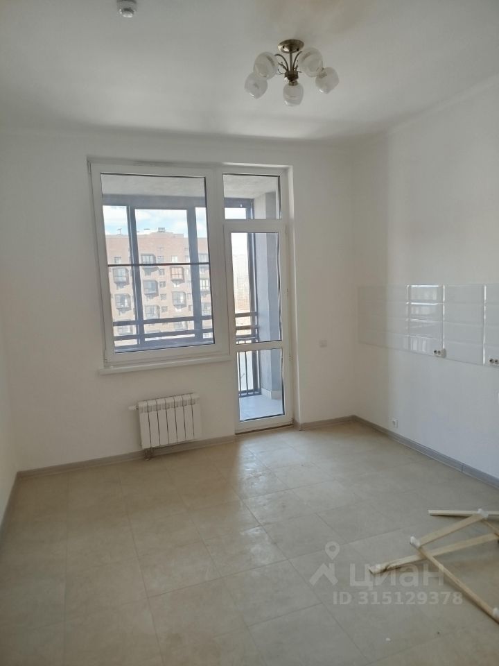 Продажа 4-комн квартиры на вторичном рынке Береговой проезд, 1Б