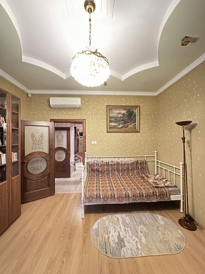 Продажа 3-комн квартиры на вторичном рынке Московский проспект, 159