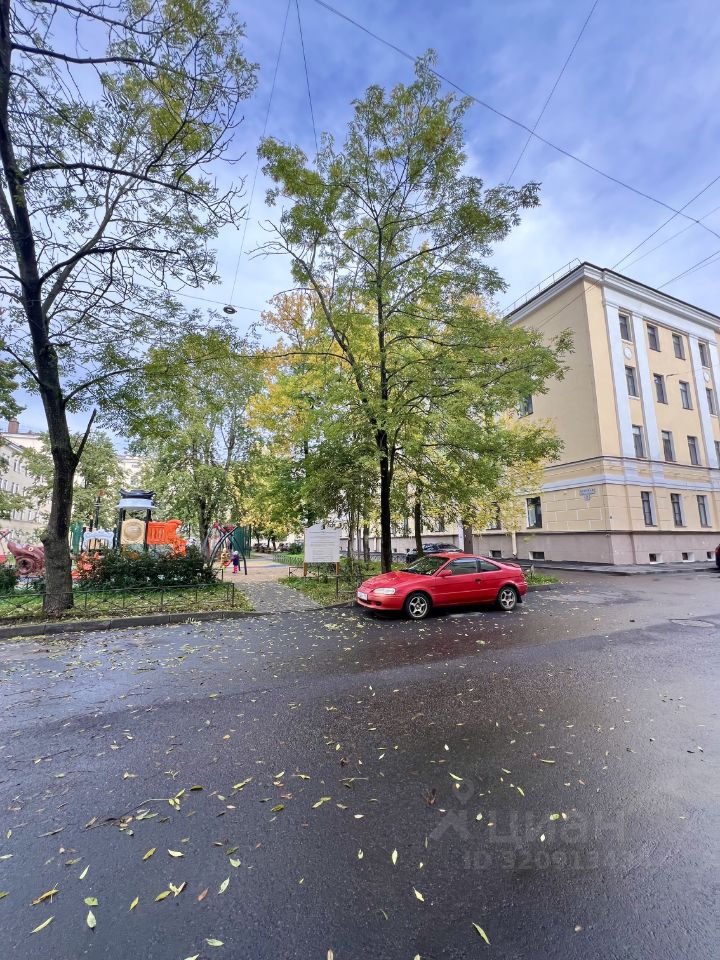 Продажа 1-комн квартиры на вторичном рынке Кронштадт, Красная улица, 8к2