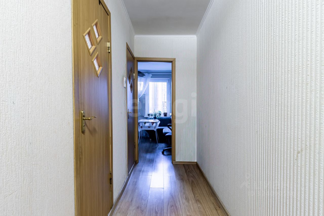 Продажа 3-комн квартиры на вторичном рынке Дунайский проспект, 7