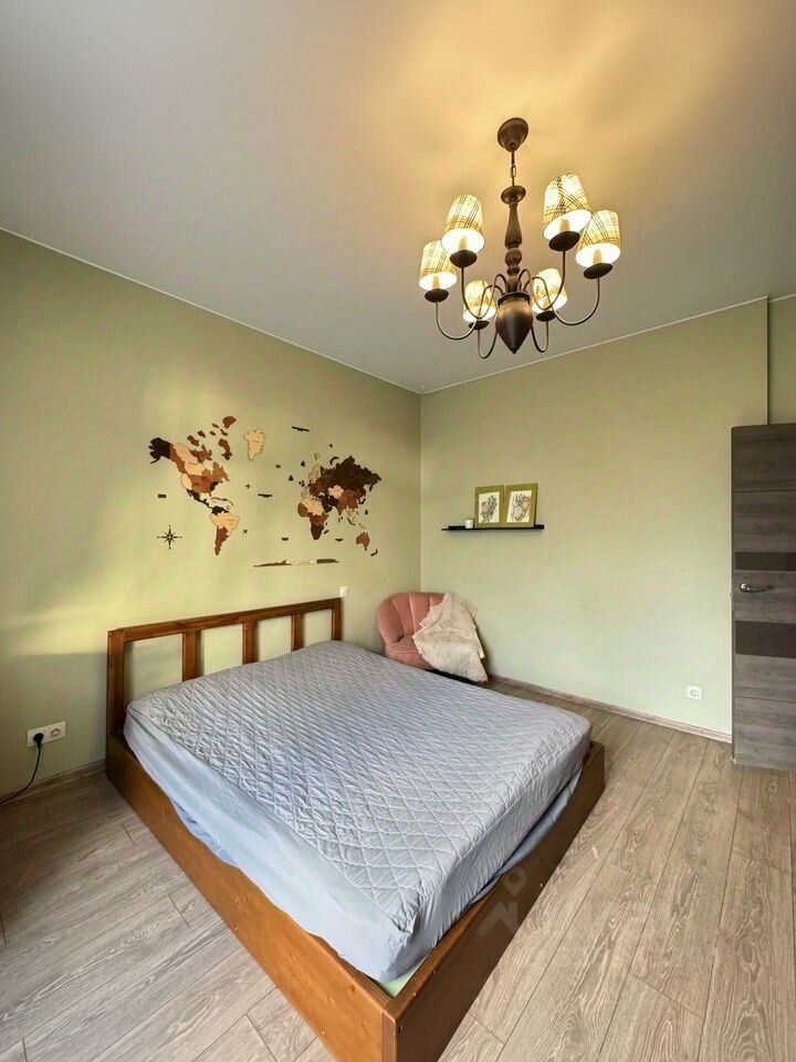Продажа 3-комн квартиры на вторичном рынке Алтайская улица,  д. 19