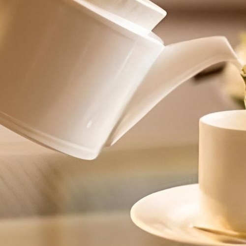 2-комн квартира улица Гришина, 16