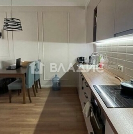 Продажа 3-комн квартиры на вторичном рынке Гатчина, Пушкинское шоссе,  д. 13,  к. 4