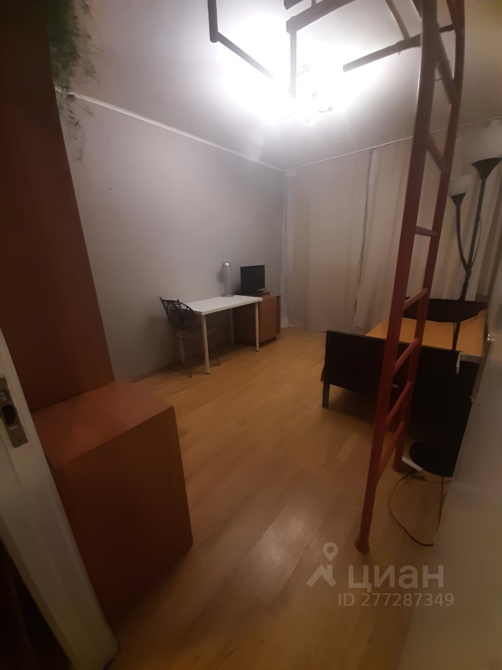 Продажа 2-комн квартиры на вторичном рынке улица Стойкости, 7