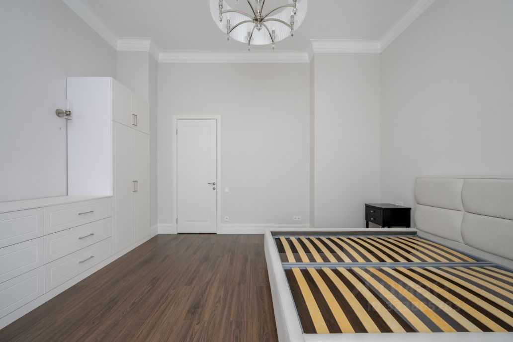 Продажа 3-комн квартиры на вторичном рынке улица Земляной Вал, 39/1С1